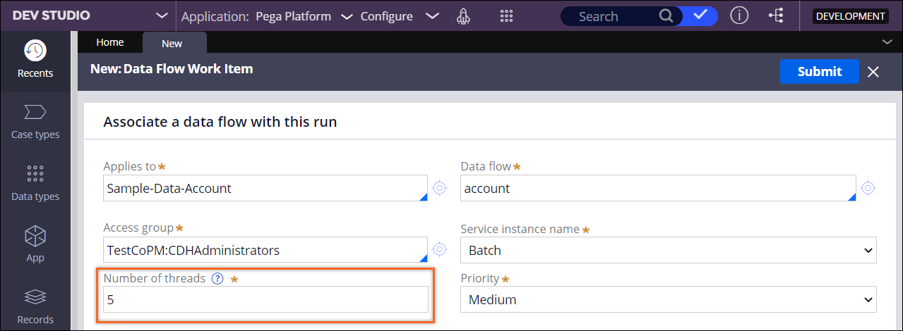 The batch data flow run configuration form. The number of threads is five.